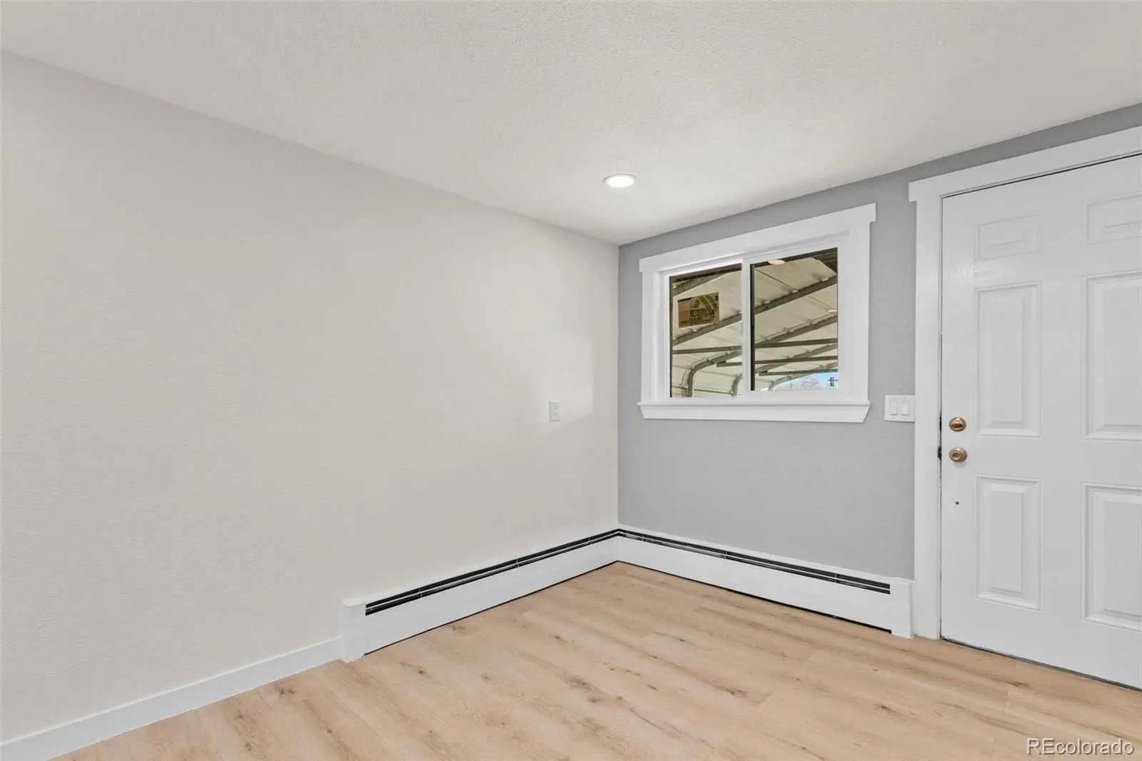 6504 W 14th Avenue Lakewood CO 80214 MLS #REC3184935 04292026021729 1600 15