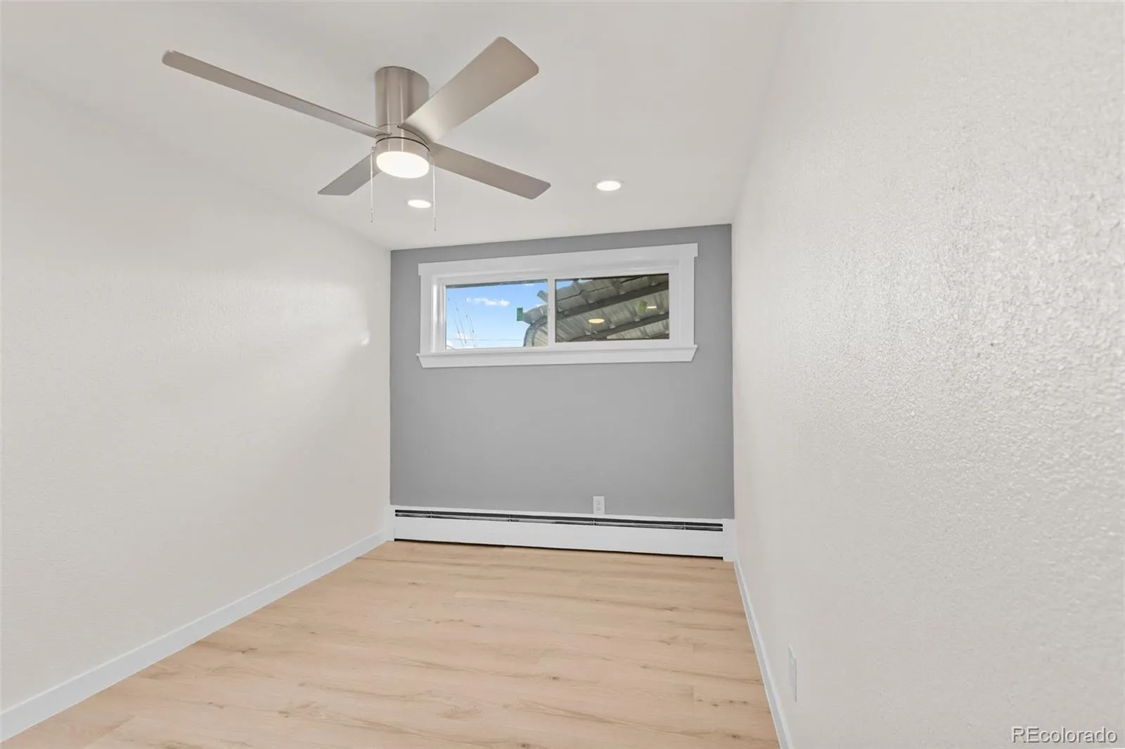 6504 W 14th Avenue Lakewood CO 80214 MLS #REC3184935 04292026021729 1600 25