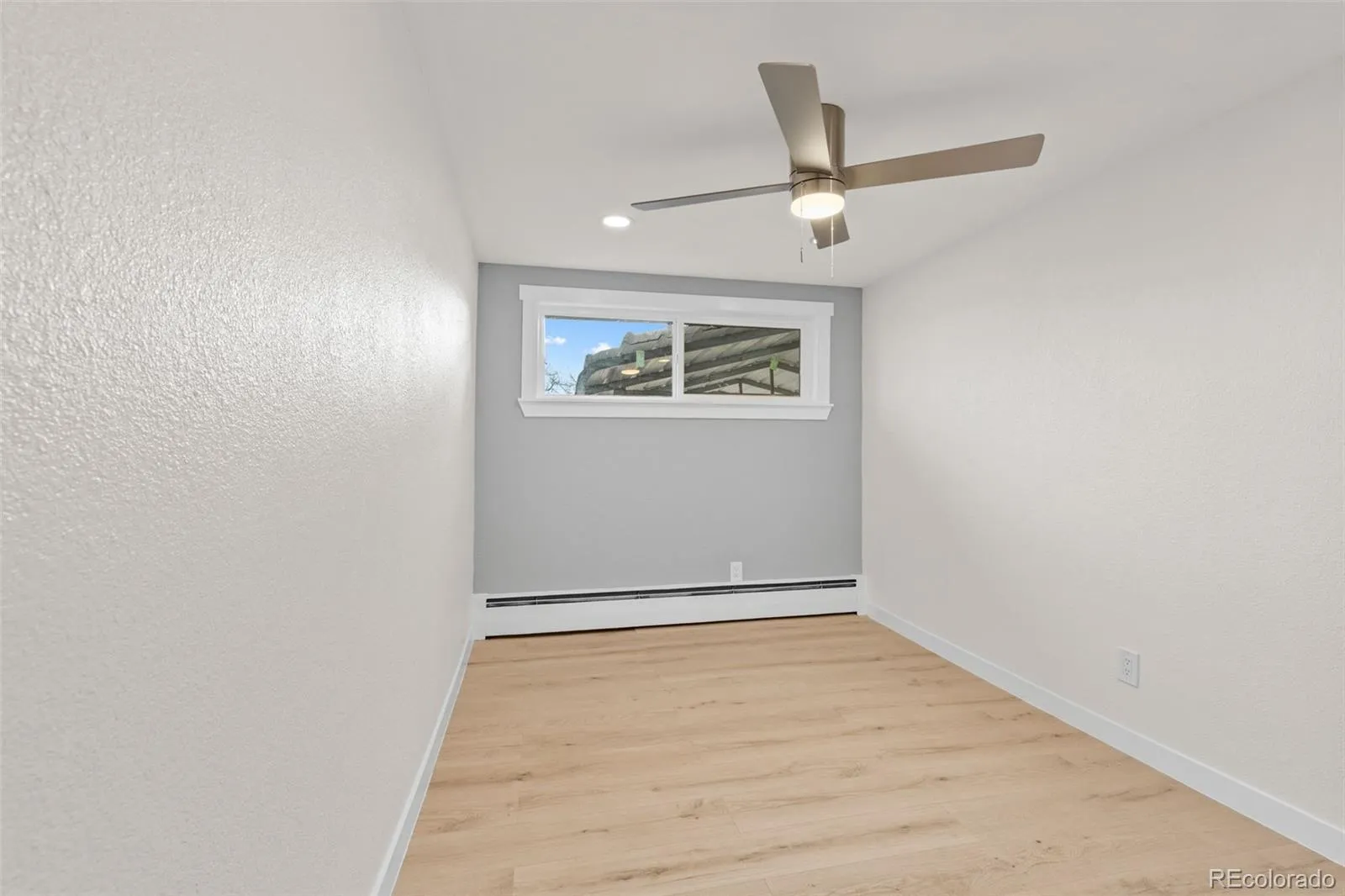 6504 W 14th Avenue Lakewood CO 80214 MLS #REC3184935 04292026021729 1600 27