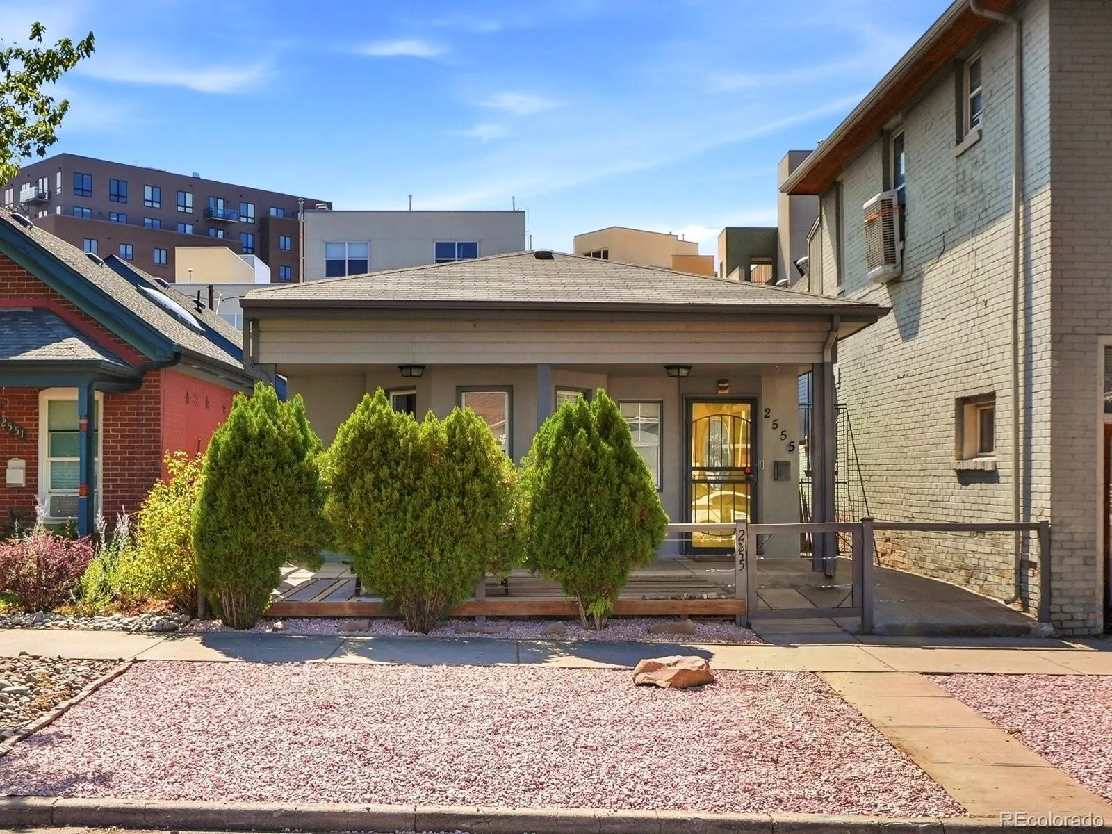 2555 N Clarkson Street Denver CO 80205 | MLS #REC3185624 07282026214305 1600 1