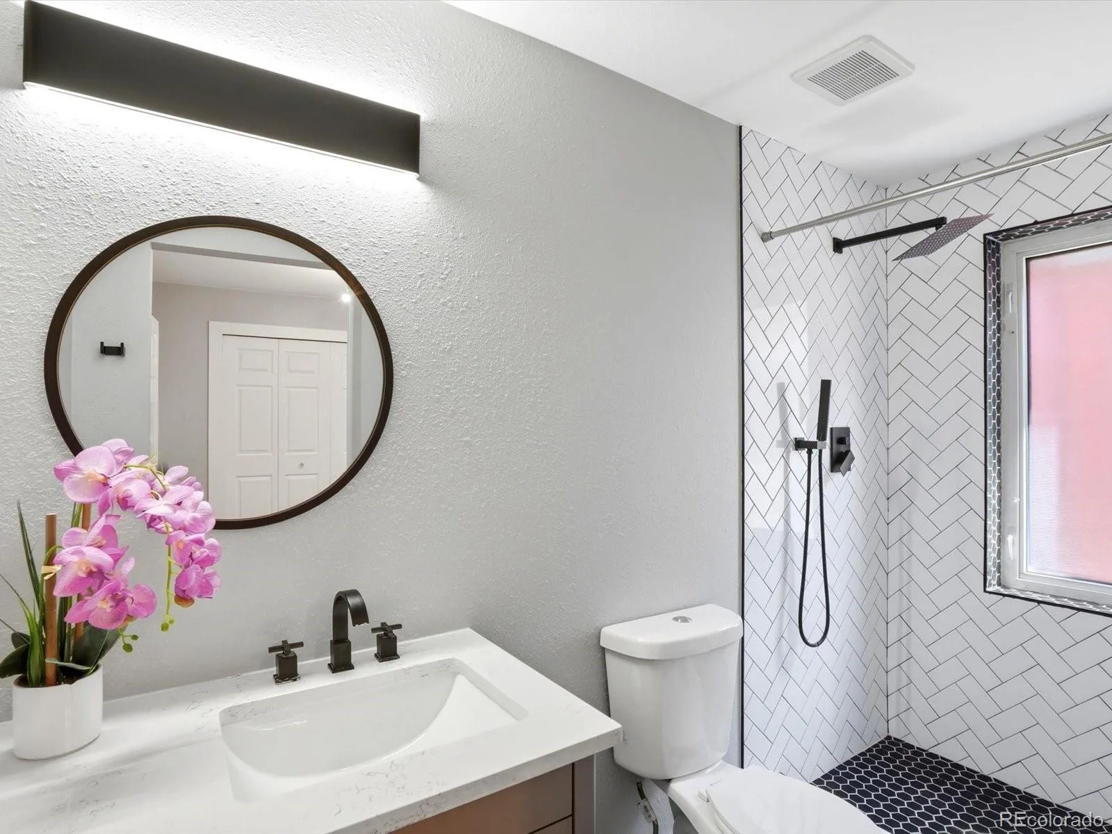 2555 N Clarkson Street Denver CO 80205 | MLS #REC3185624 07282026214305 1600 27