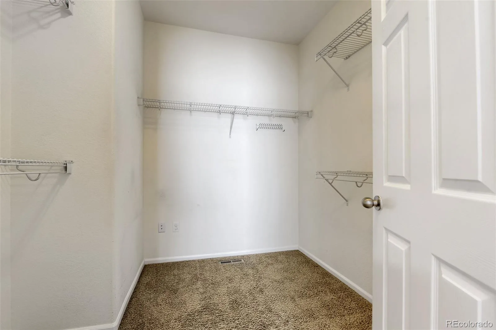 9450 Ridgeline Boulevard #G Littleton CO 80129 | MLS #REC3187280 07232026171300 1600 23