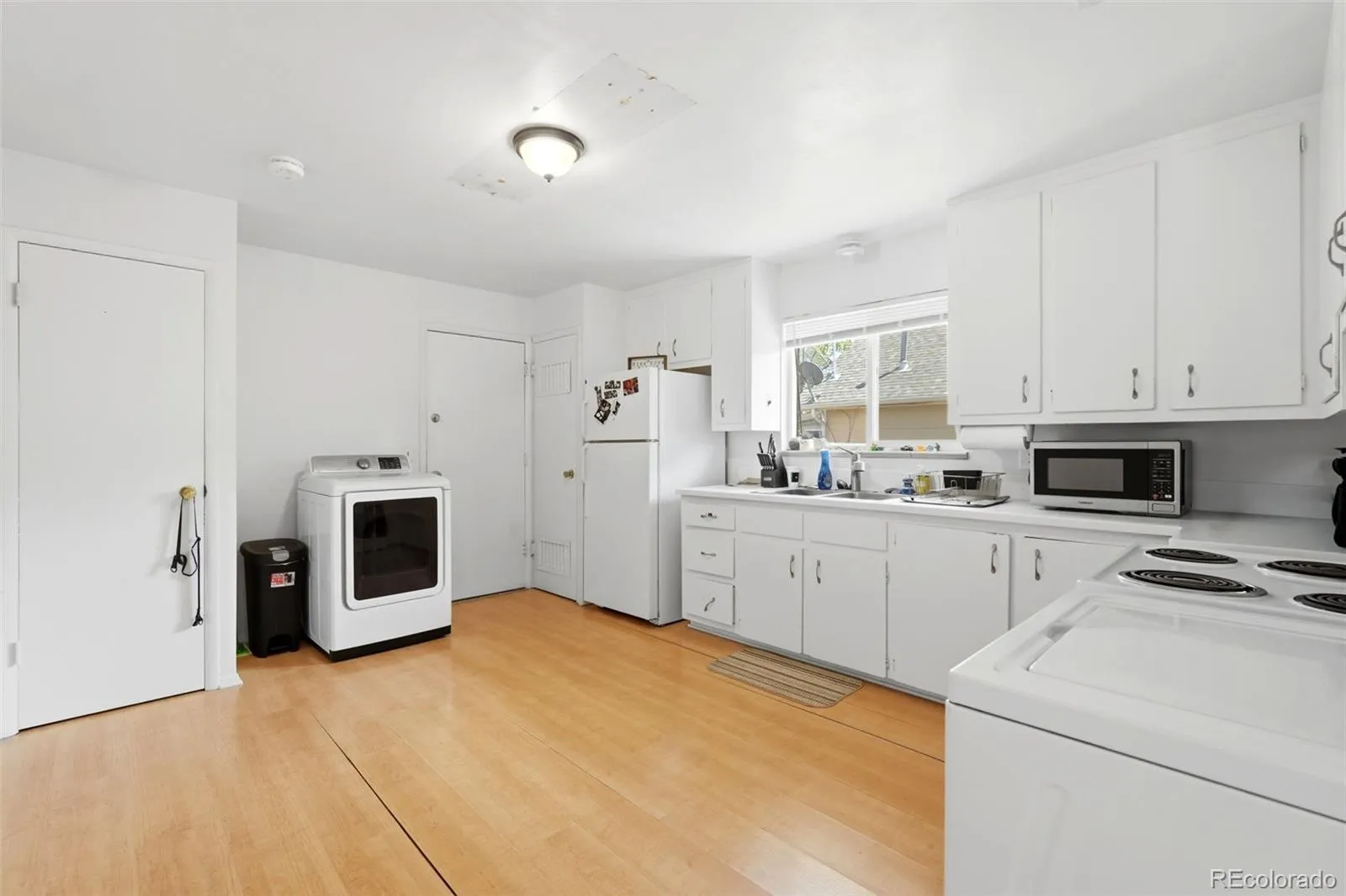 4280 W Virginia Avenue Denver CO 80219 MLS #REC3189897 05142026134711 1600 21