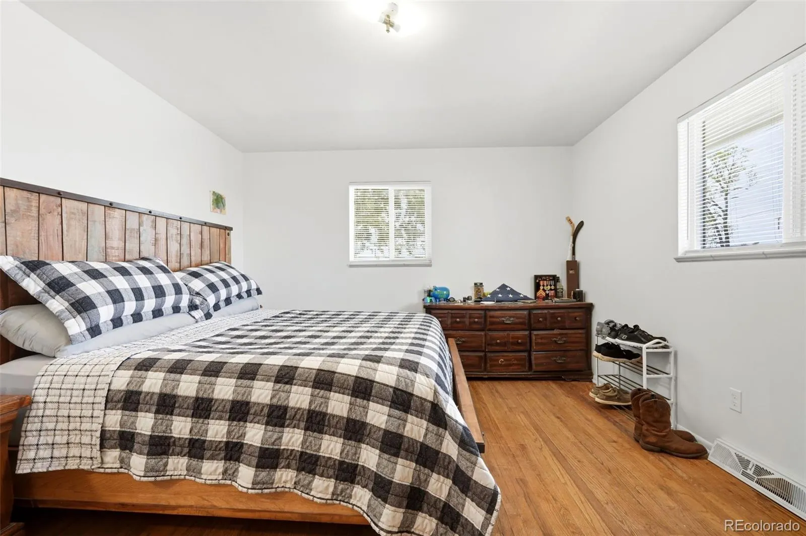4280 W Virginia Avenue Denver CO 80219 MLS #REC3189897 05142026134711 1600 24