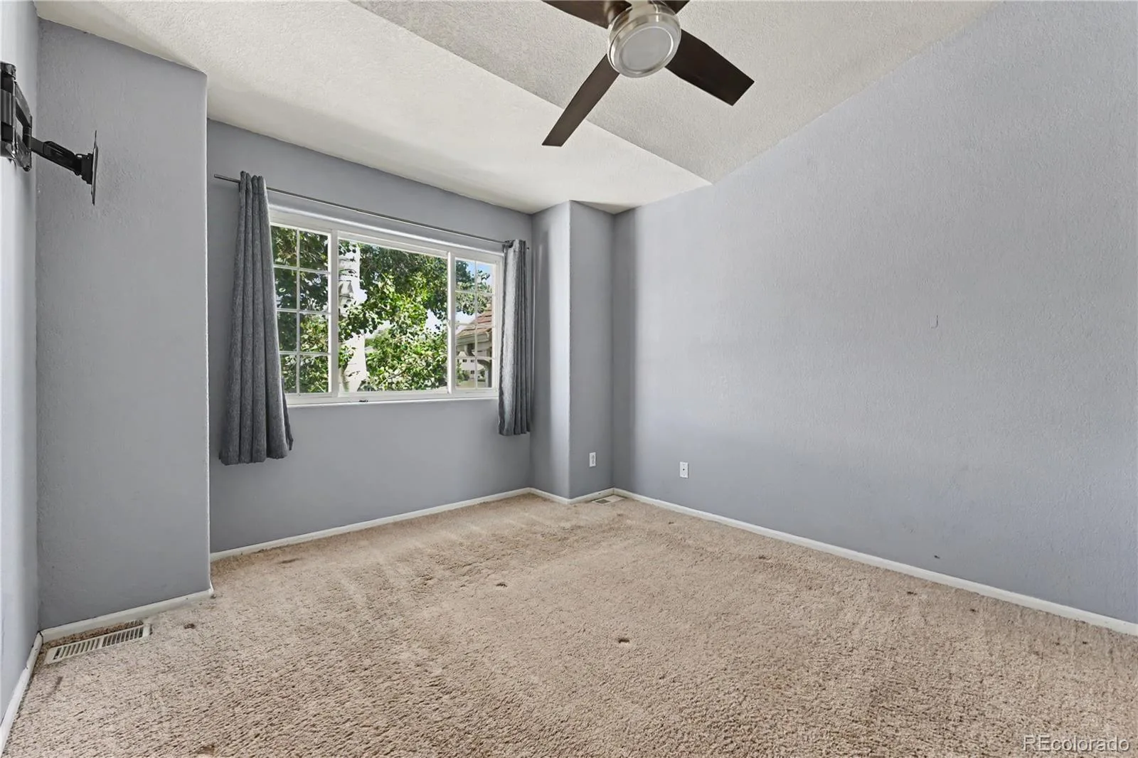 14306 E Temple Place #F Aurora CO 80015 | MLS #REC3200429 08182026231803 1600 12