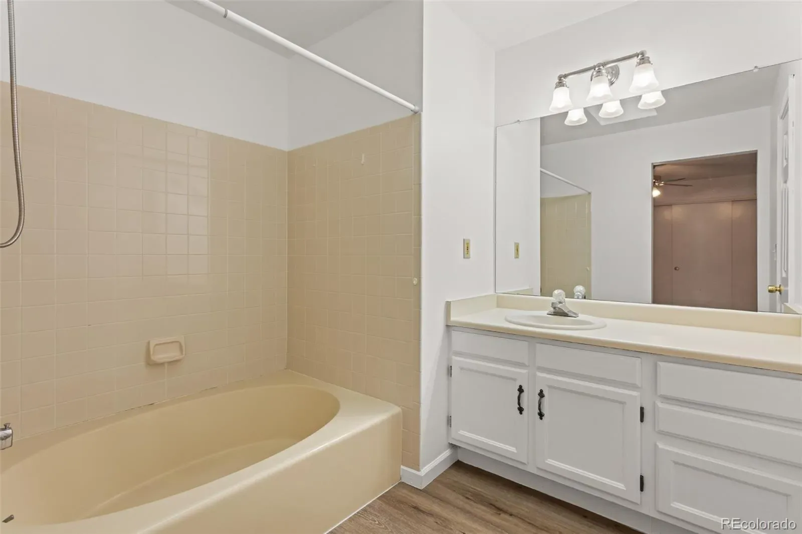 1720 S Quintero Way Aurora CO 80017 MLS #REC3200530 03232026164352 1600 13