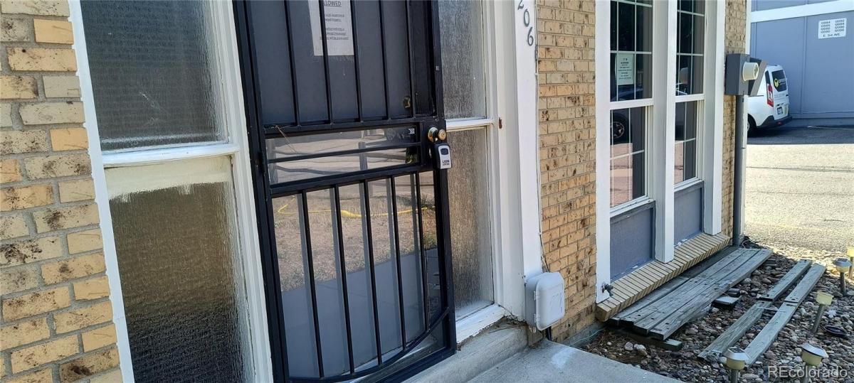 12061 E 3rd Avenue Aurora CO 80011 | MLS #REC3203161 MLS #REC3203161 image #0