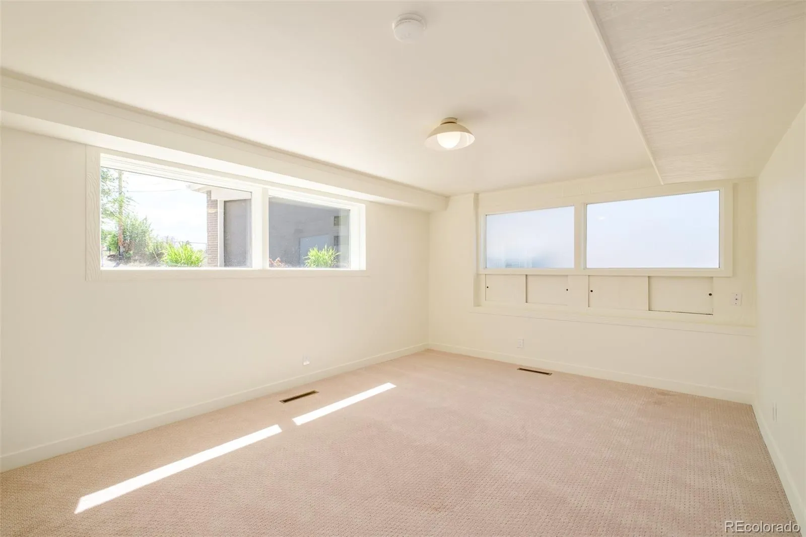 1641 Zenobia Street Denver CO 80204 MLS #REC3203625 05052026044959 1600 31