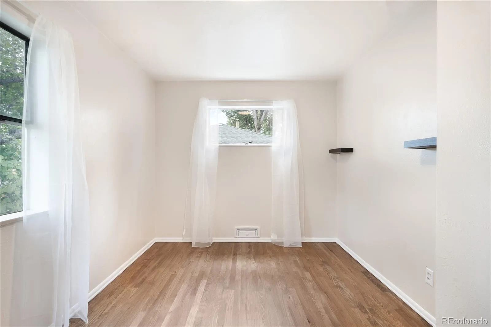 1304 S Hudson Street Denver CO 80222 | MLS #REC3204033 10092026202937 1600 19