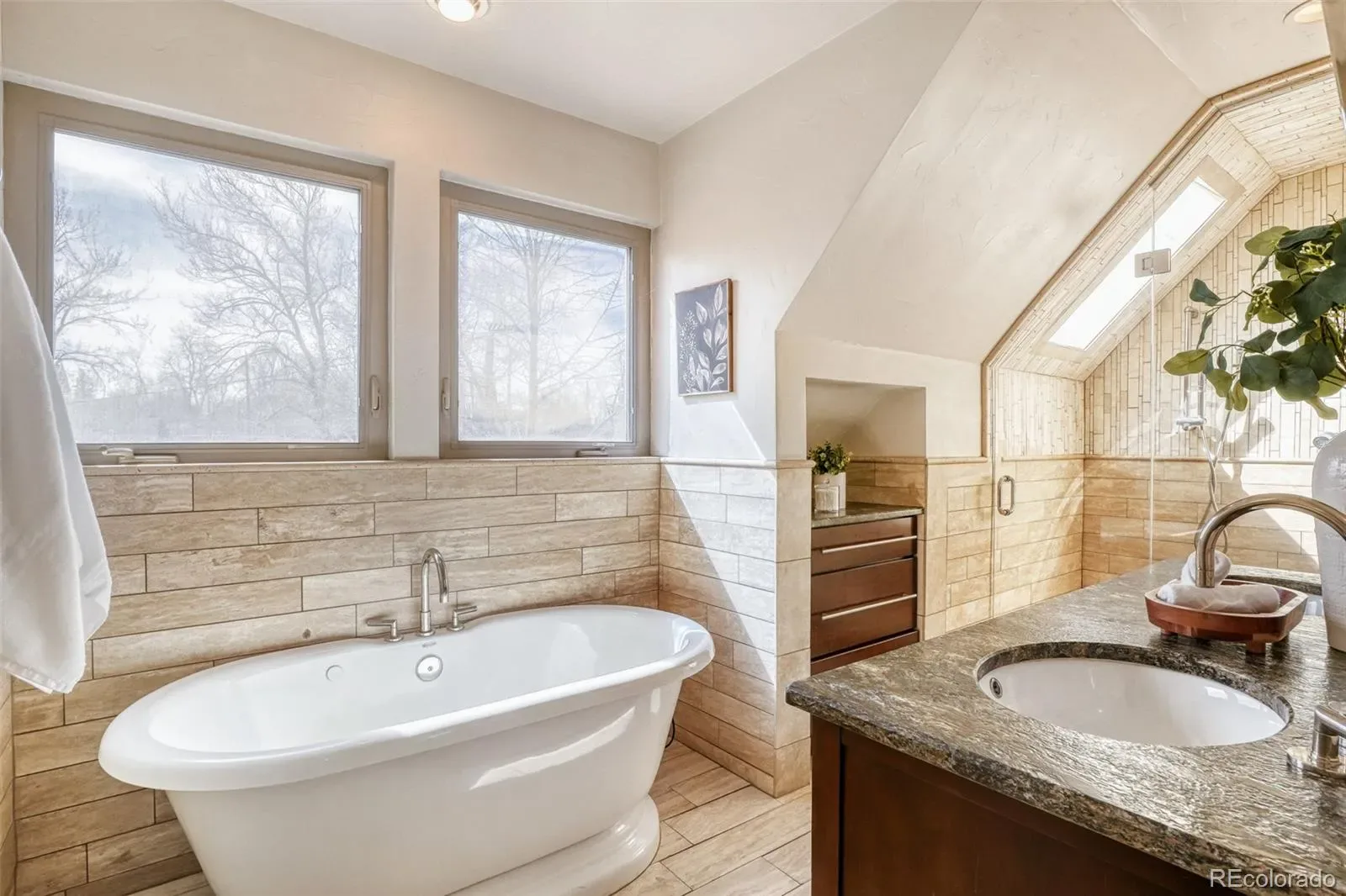 03232026235510 1600 12