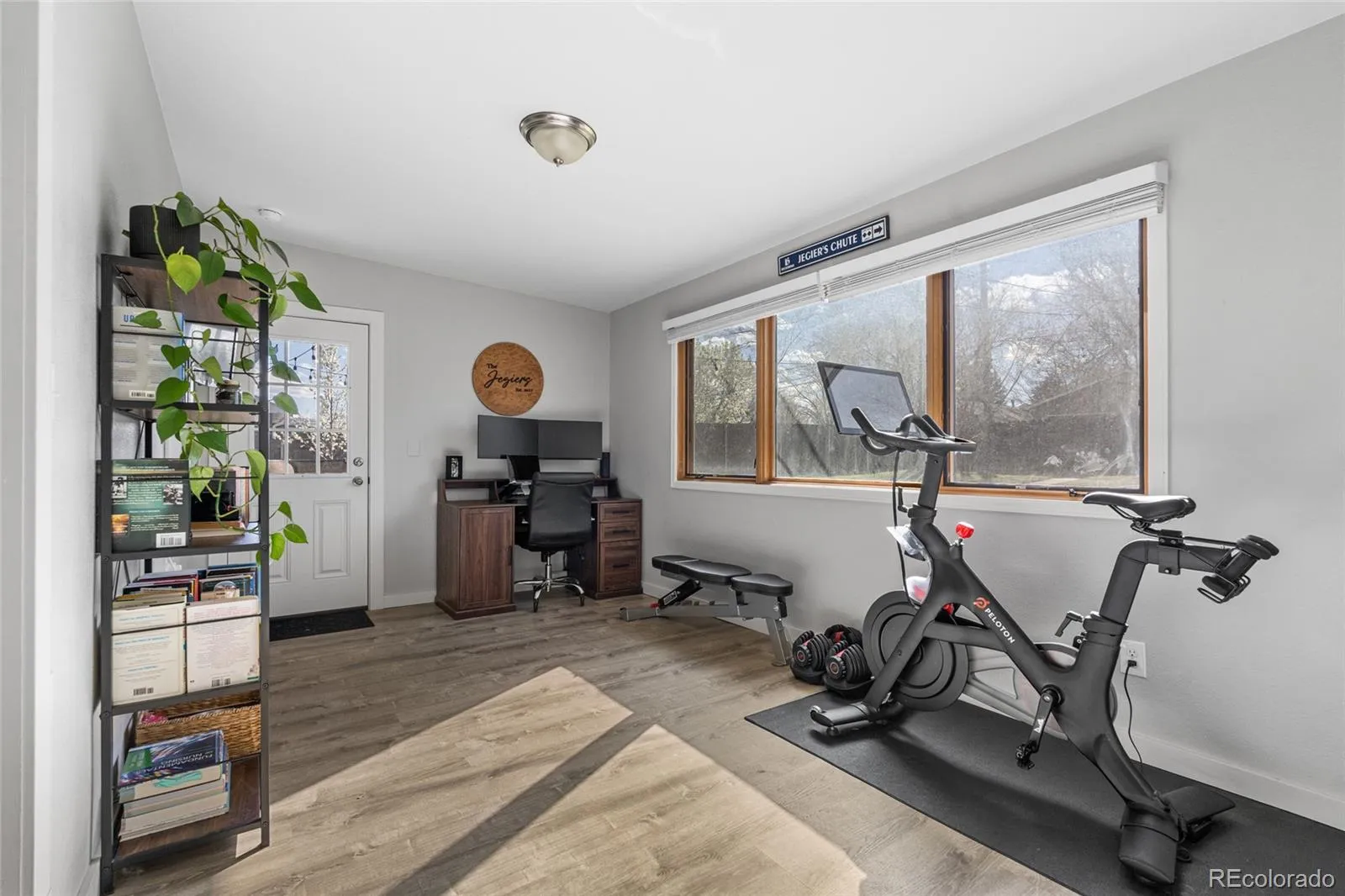 04092026174204 1600 28