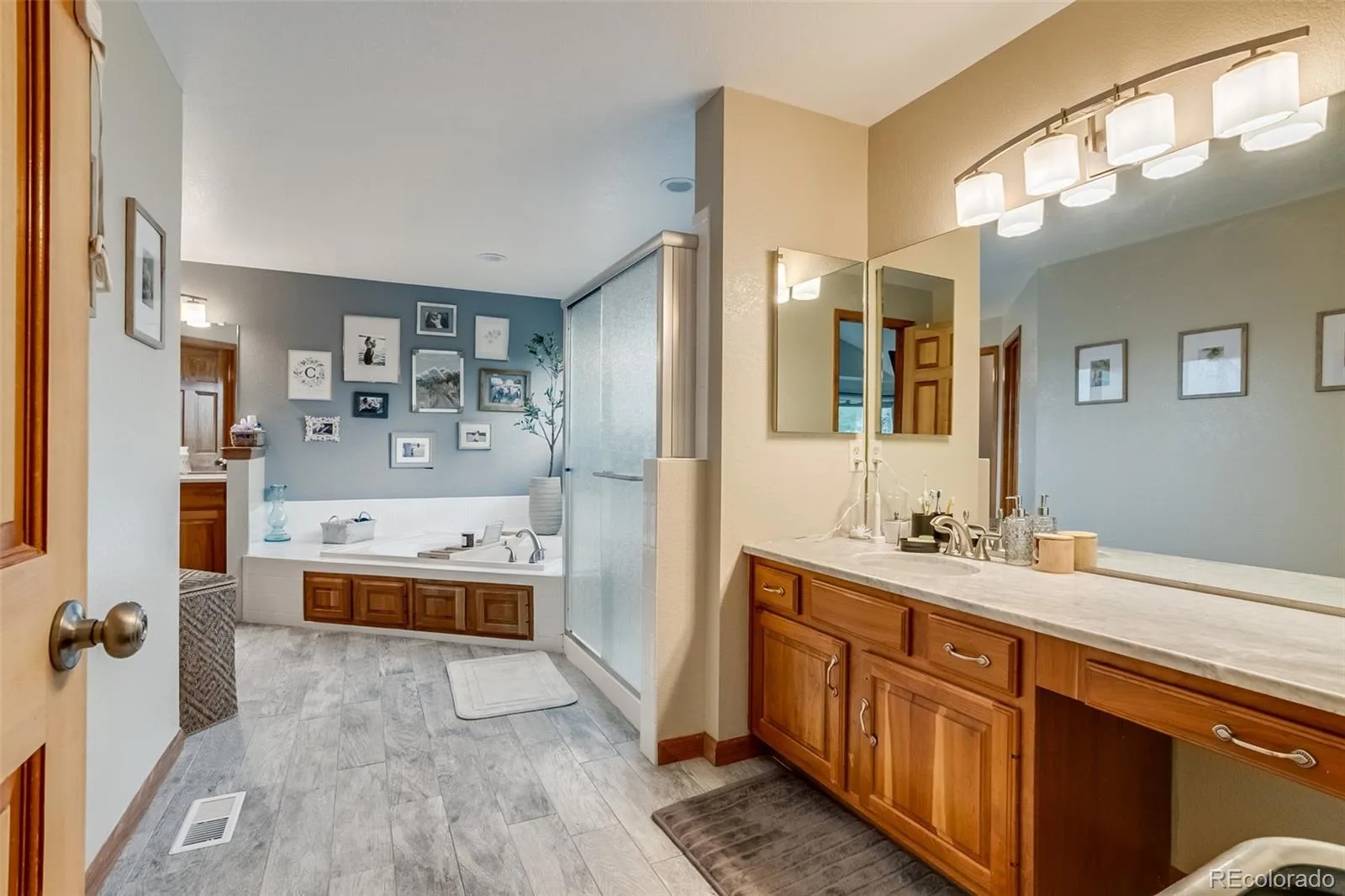 8927 Green Meadows Lane Littleton CO 80126 MLS #REC3208077 06102026102030 1600 20