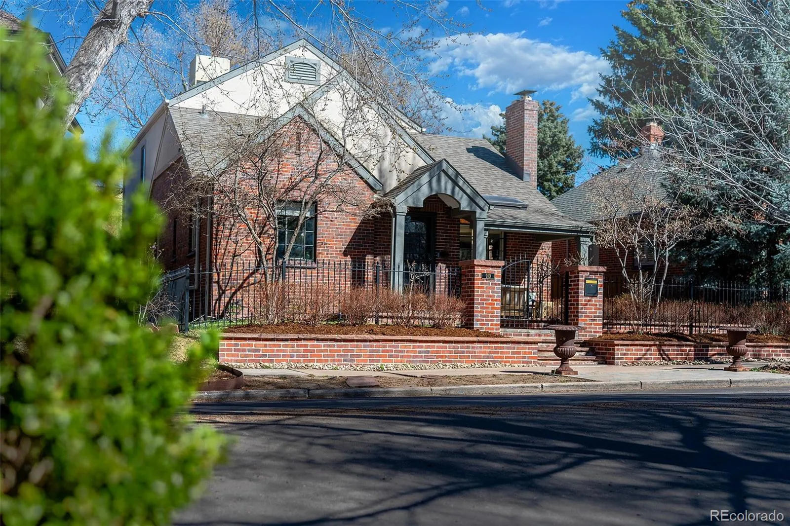 910 S Euclid Way Denver CO 80209 MLS #REC3212079 05252026212119 1600 0