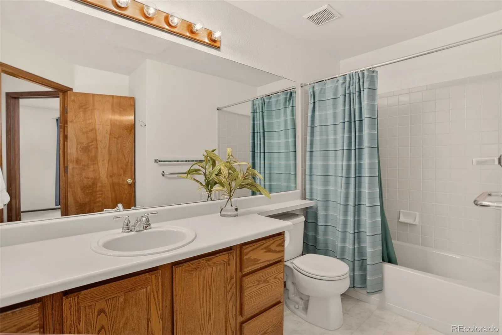 04162026160801 1600 21