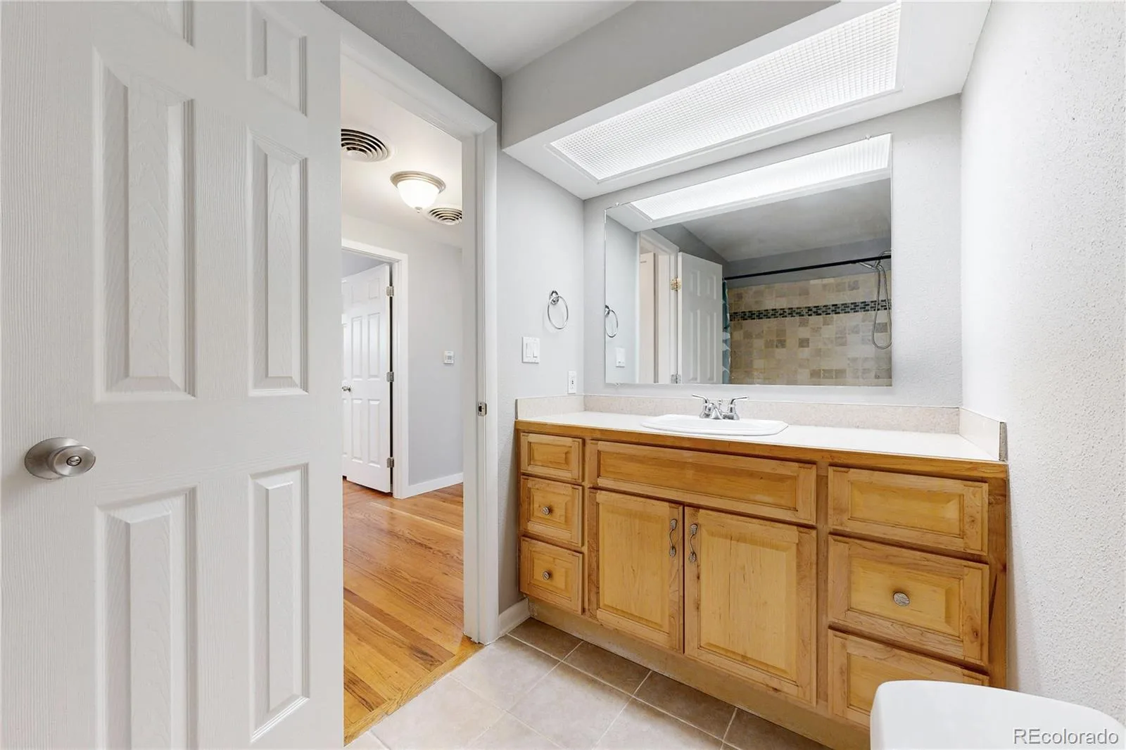 2874 S Willow Court Denver CO 80231 | MLS #REC3216801 08232026203658 1600 22