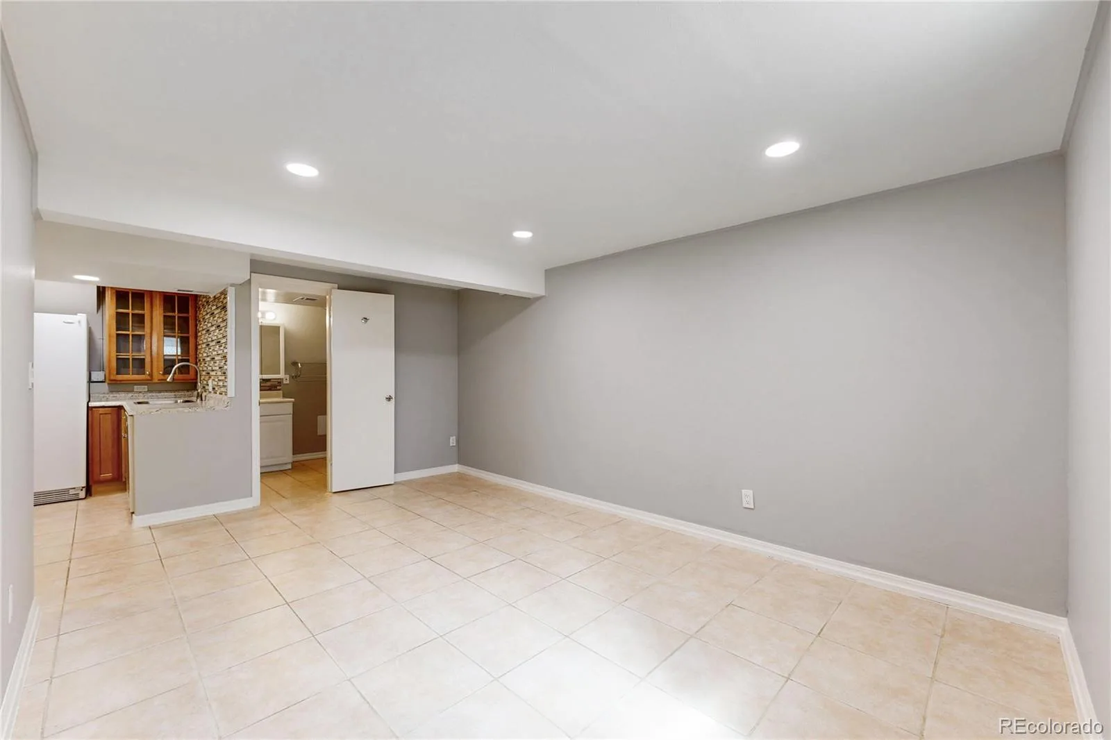 2874 S Willow Court Denver CO 80231 | MLS #REC3216801 08232026203658 1600 41