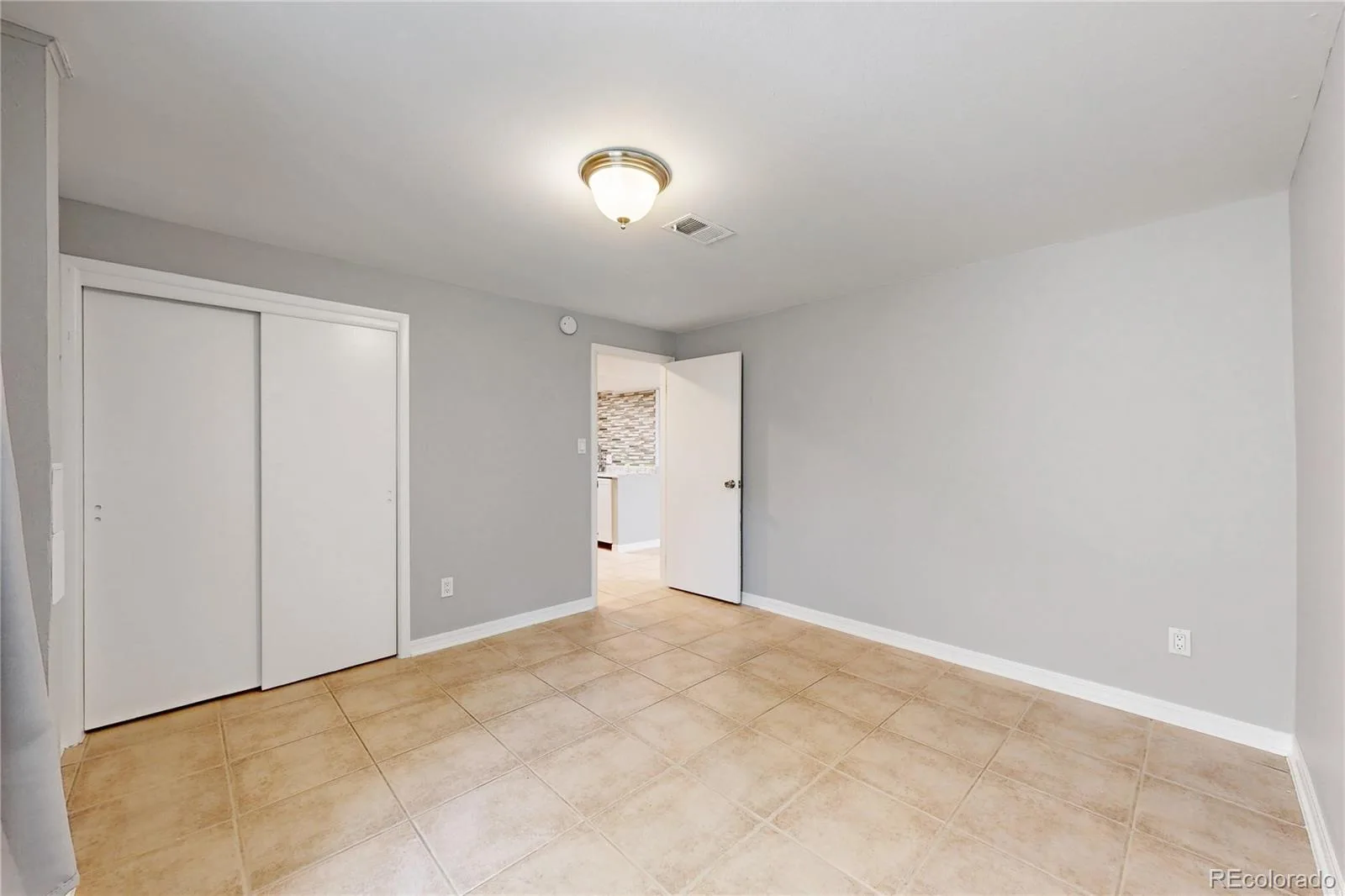 2874 S Willow Court Denver CO 80231 | MLS #REC3216801 08232026203658 1600 43
