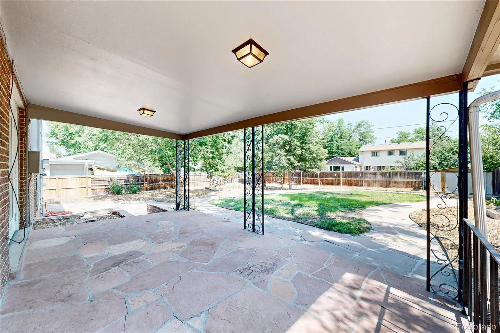 2874 S Willow Court Denver CO 80231 | MLS #REC3216801 08232026203658 1600 47