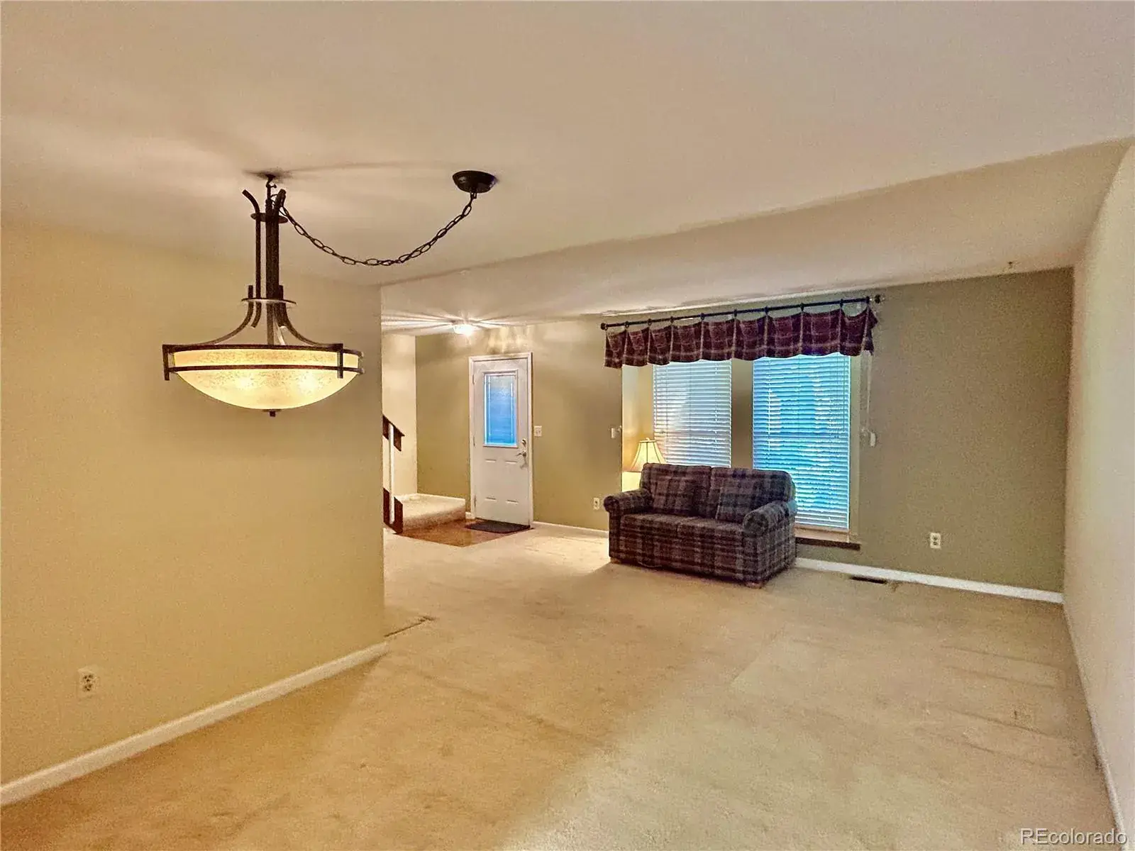 10222025010136 1600 10