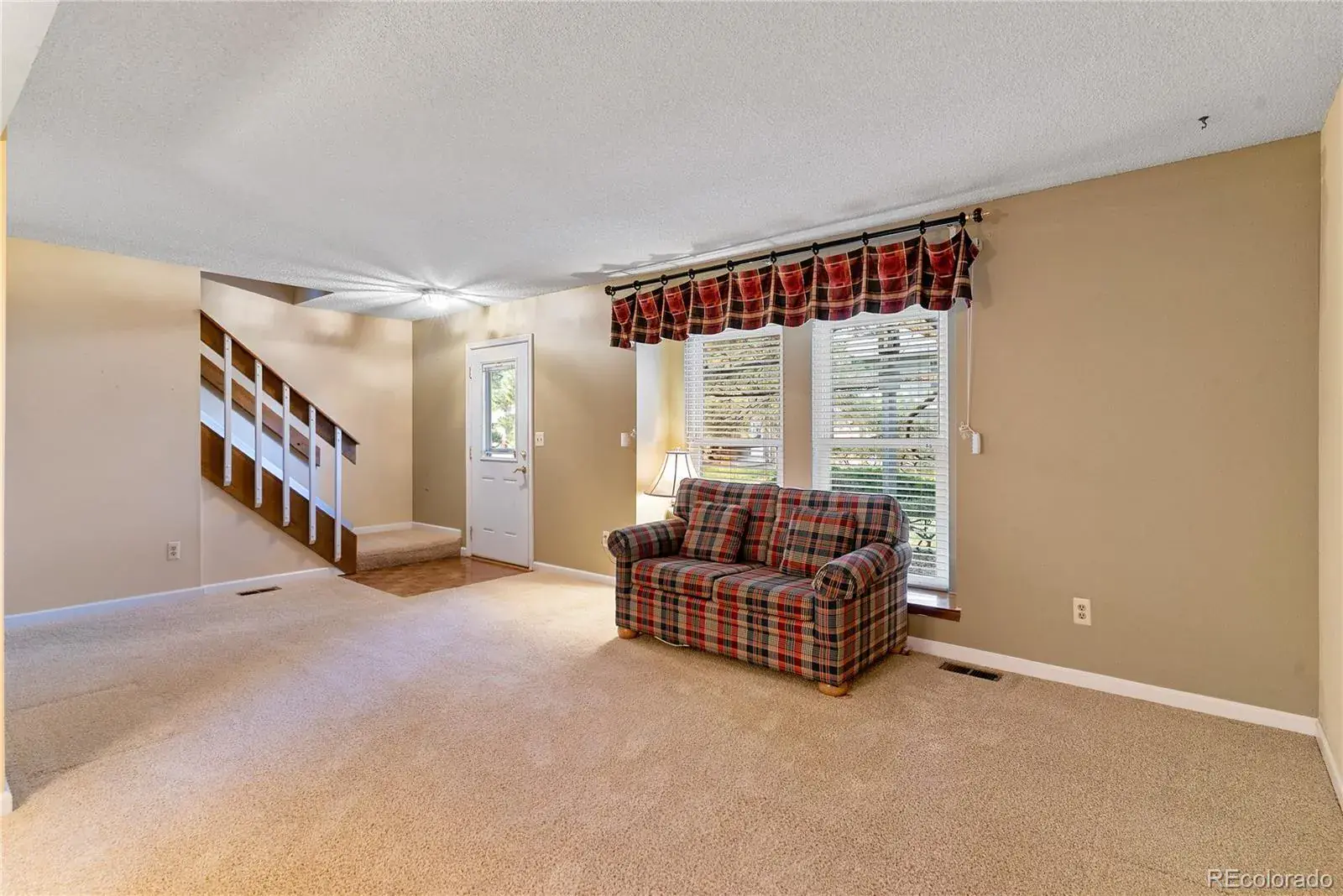 10222025010136 1600 9