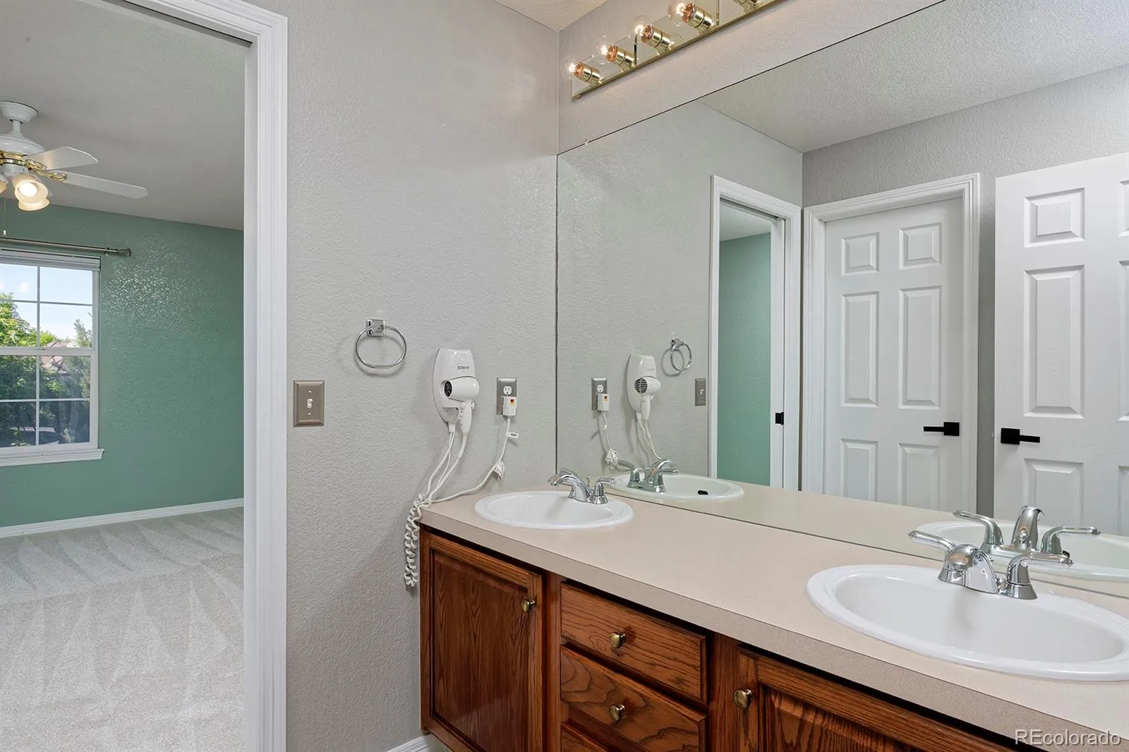 2804 W 111th Loop Denver CO 80234 MLS #REC3219326 05132026142227 1600 34