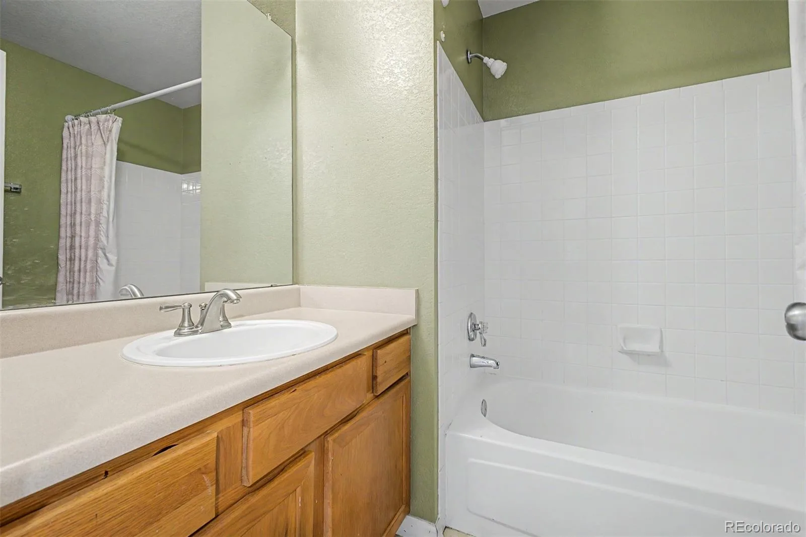 2423 S Sedalia Circle Aurora CO 80013 | MLS #REC3220888 09232026083636 1600 18