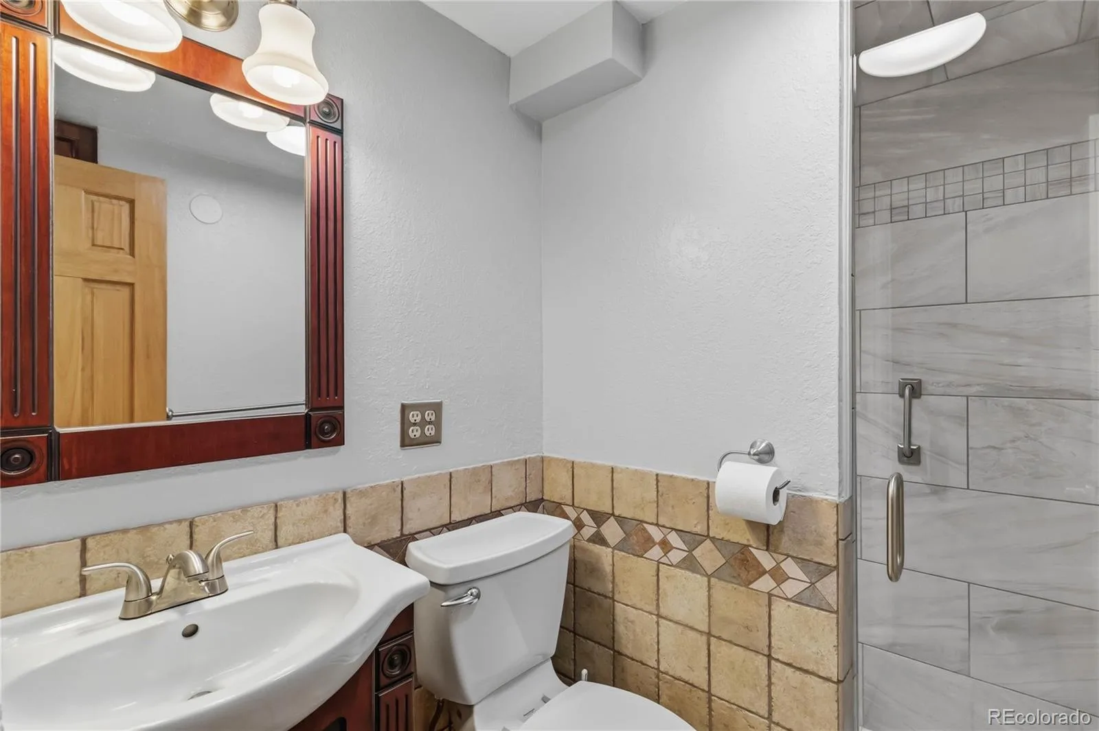 3276 S Hoyt Way Denver CO 80227 | MLS #REC3228033 07222026172458 1600 21