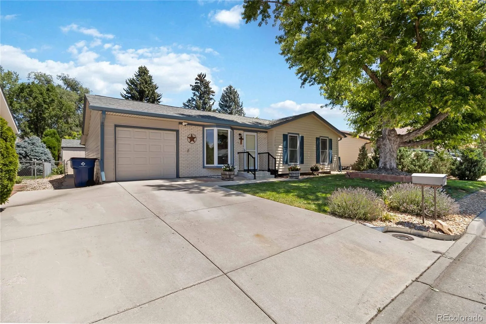 3276 S Hoyt Way Denver CO 80227 | MLS #REC3228033 07222026172458 1600 3
