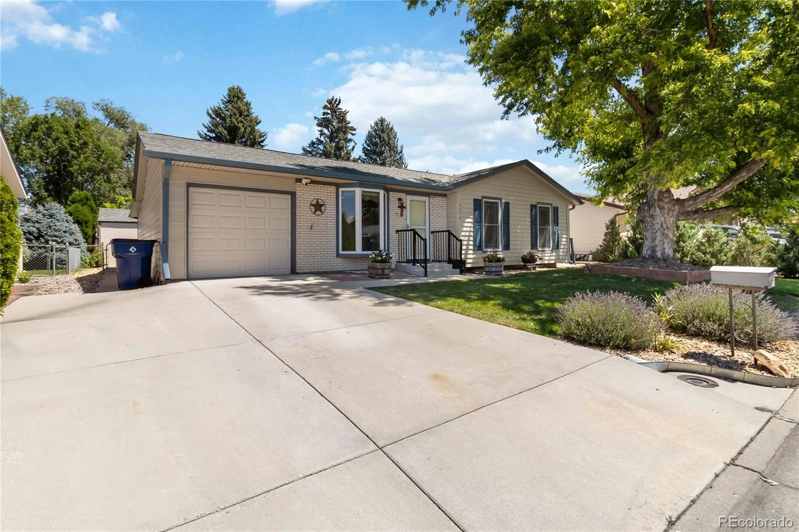 3276 S Hoyt Way Denver CO 80227 | MLS #REC3228033 07222026172458 1600 4