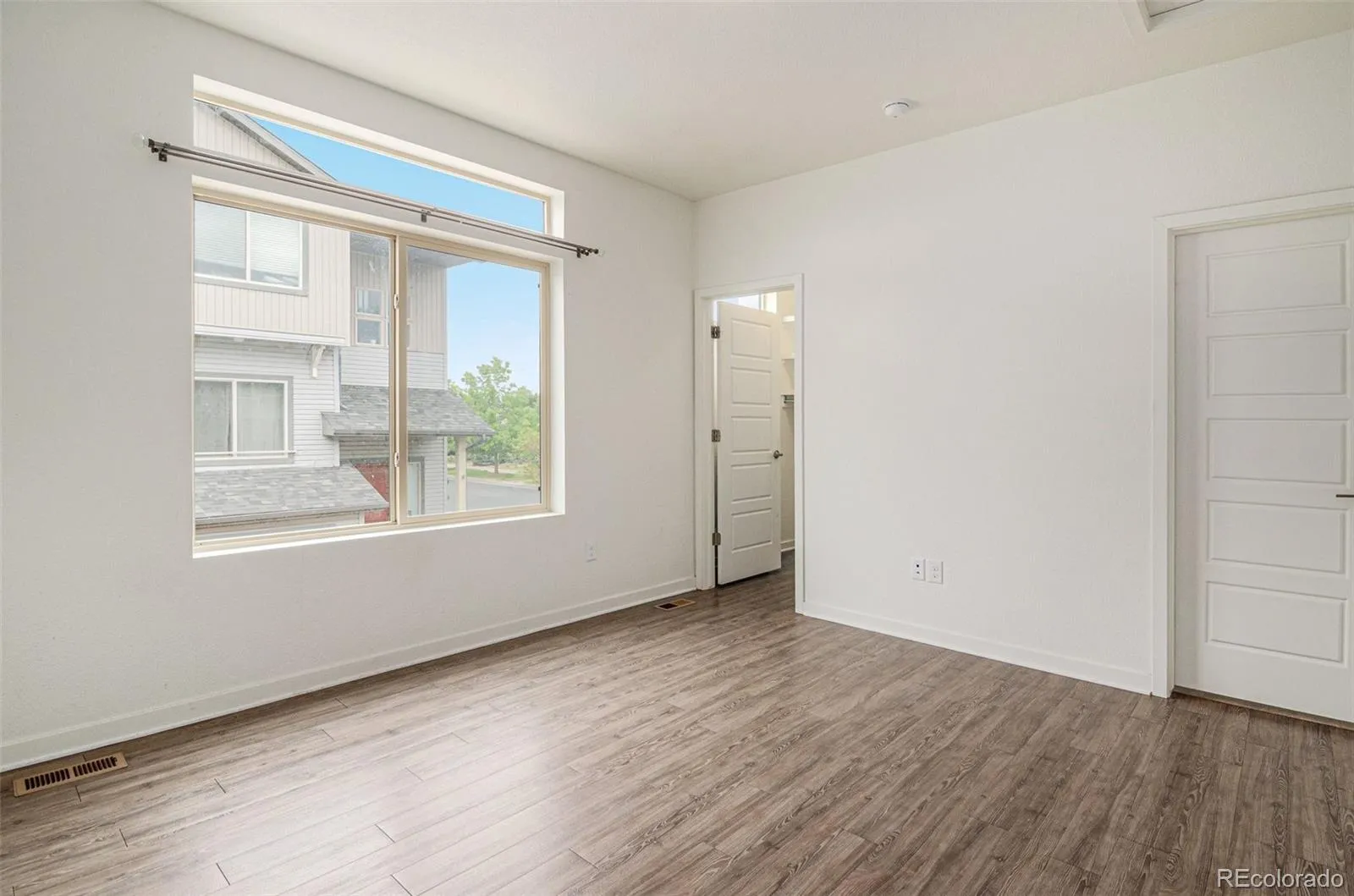 5038 N Andes Way Denver CO 80249 MLS #REC3228273 05222026020749 1600 16