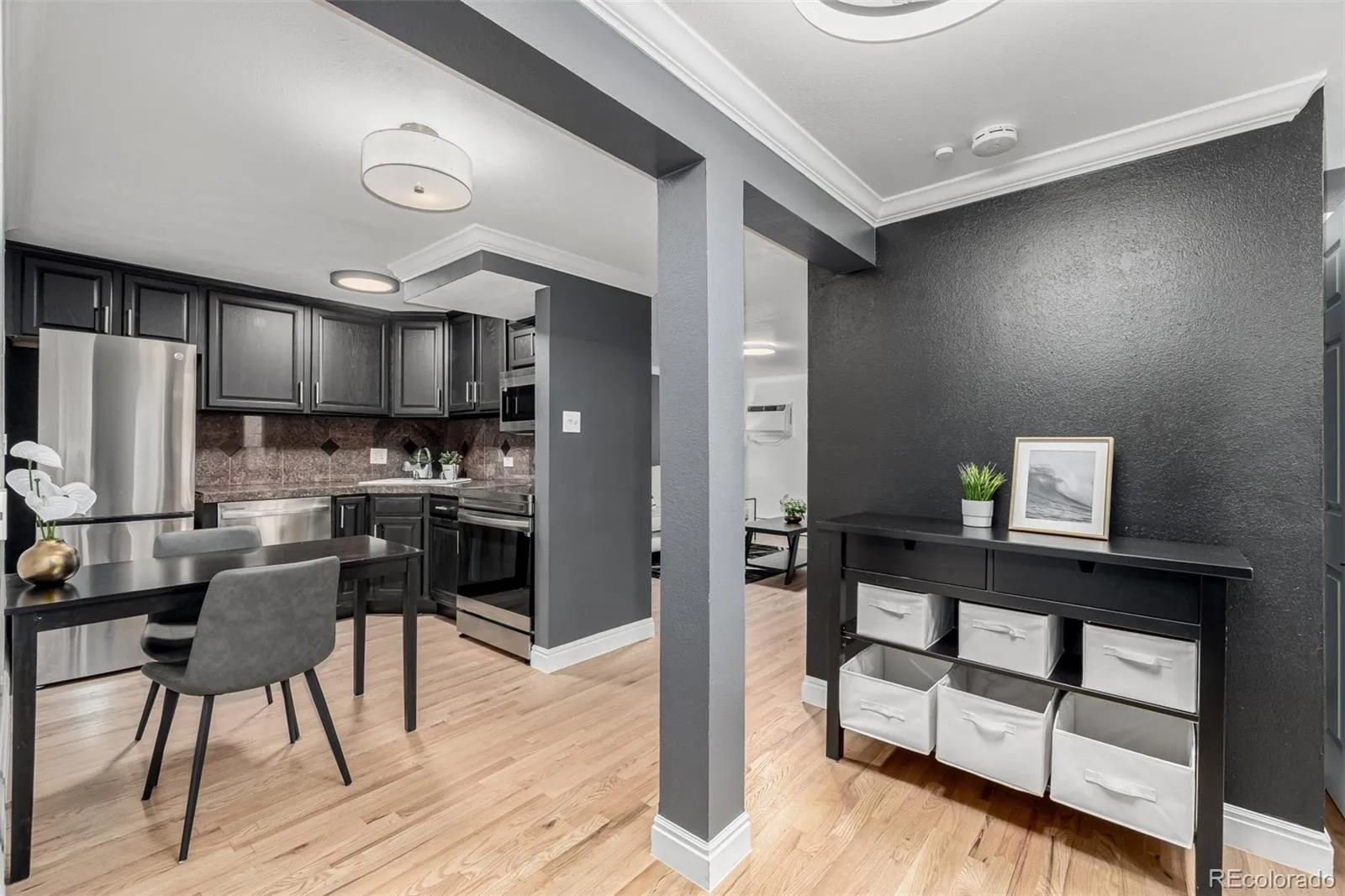 1390 N Emerson Street #101 Denver CO 80218 MLS #REC3234399 05022026161853 1600 1