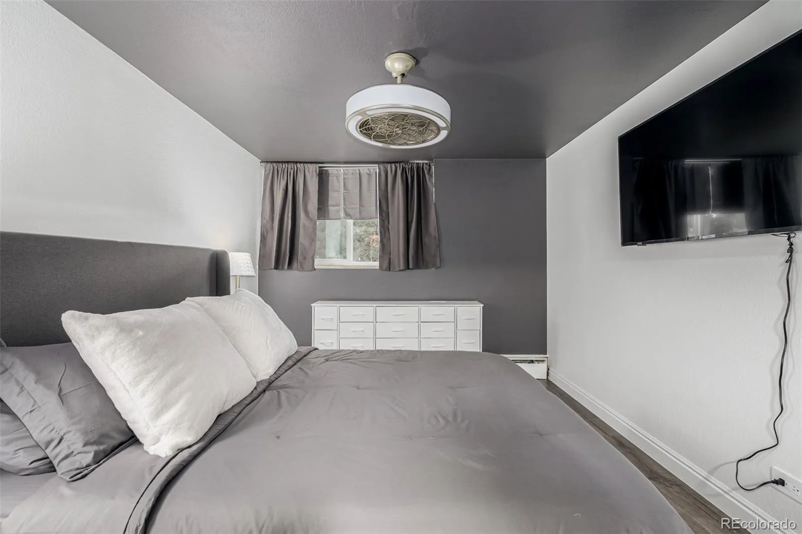1390 N Emerson Street #101 Denver CO 80218 MLS #REC3234399 05022026161853 1600 11