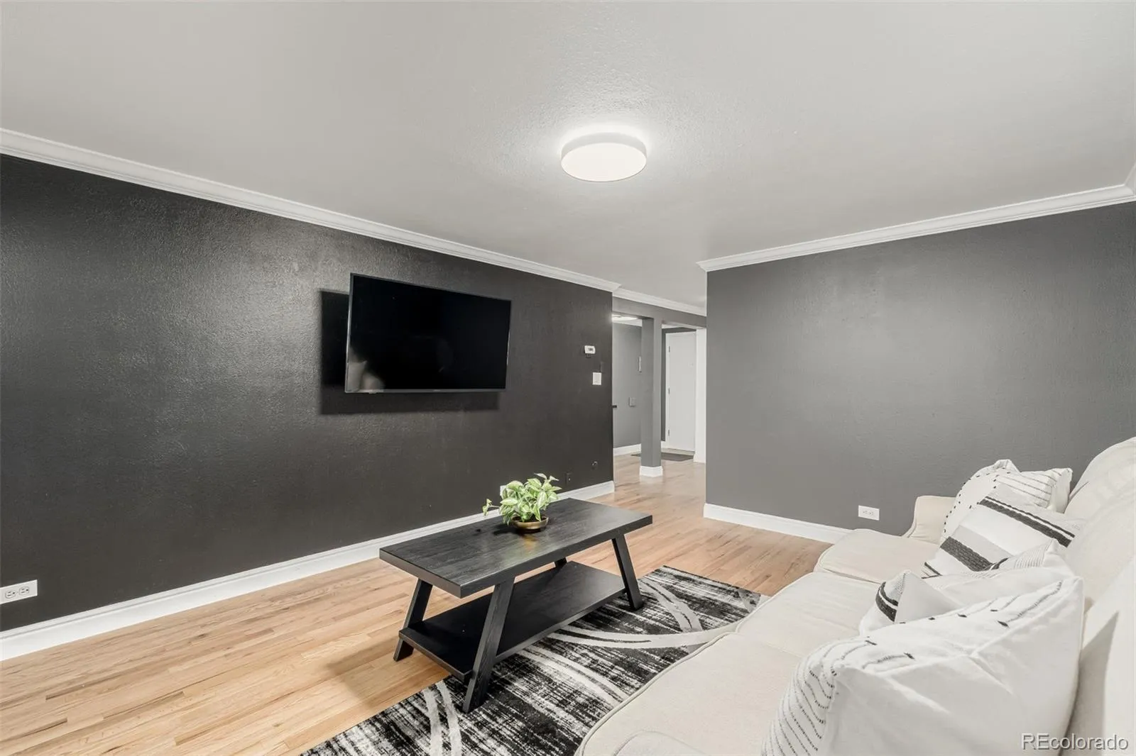1390 N Emerson Street #101 Denver CO 80218 MLS #REC3234399 05022026161853 1600 2
