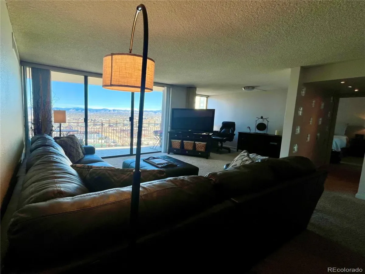 1020 15th Street #33A Denver CO 80202 MLS #REC3234700 03182026005211 1200 10