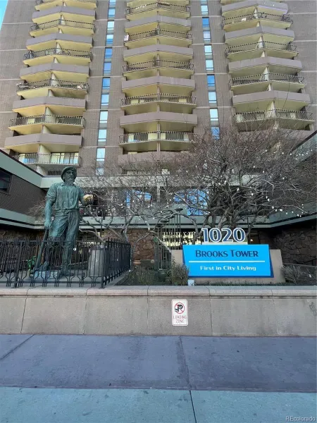 1020 15th Street #33A Denver CO 80202 MLS #REC3234700 03182026005211 800 34