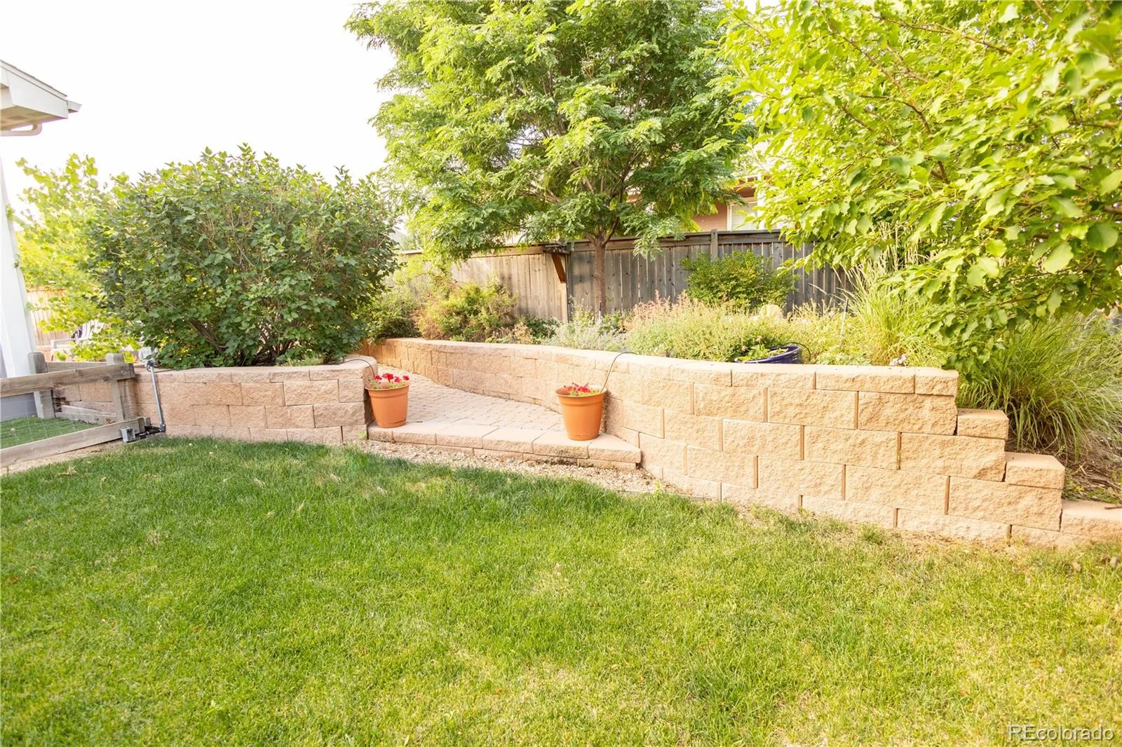15753 Elizabeth W Circle Thornton CO 80602 | MLS #REC3236324 07152026072543 1600 2
