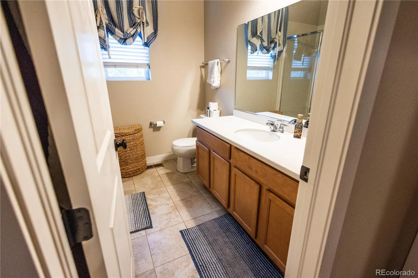 15753 Elizabeth W Circle Thornton CO 80602 | MLS #REC3236324 07152026072543 1600 5