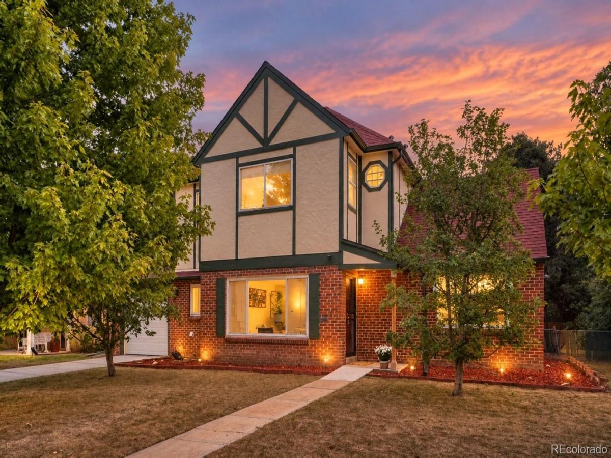 1060 Leyden Street Denver CO 80220 | MLS #REC3241495 MLS #REC3241495 image #0
