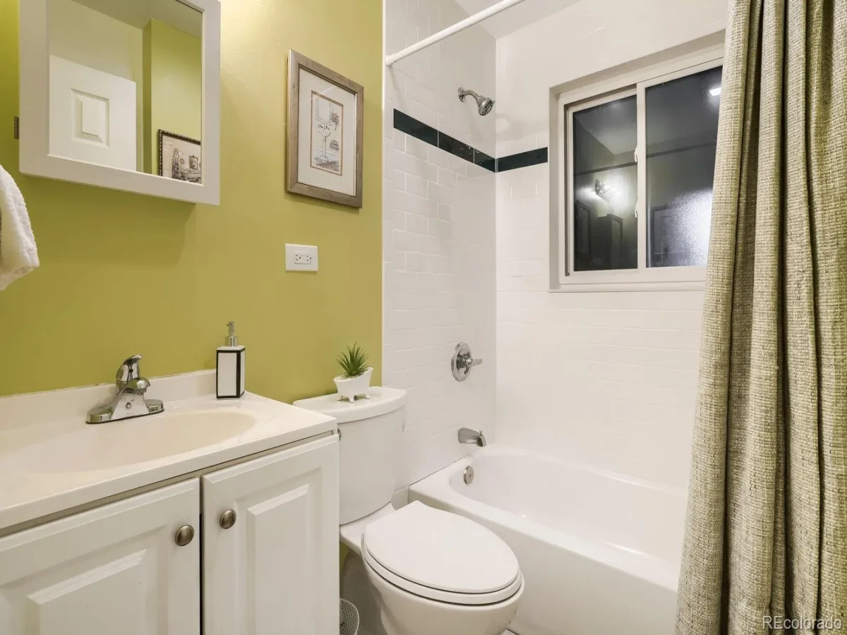 1060 Leyden Street Denver CO 80220 | MLS #REC3241495 10092026034605 1200 24