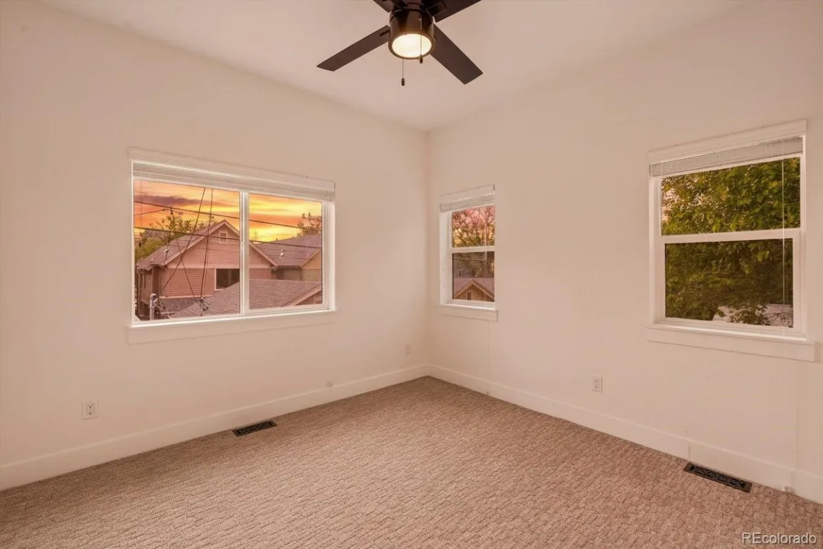 2227 N Clarkson Street Denver CO 80205 | MLS #REC3241751 08062026174942 1200 47