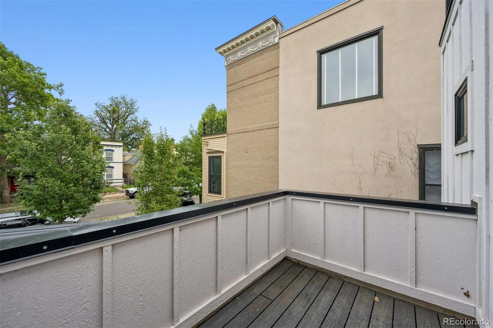 2227 N Clarkson Street Denver CO 80205 | MLS #REC3241751 08062026174942 1600 19