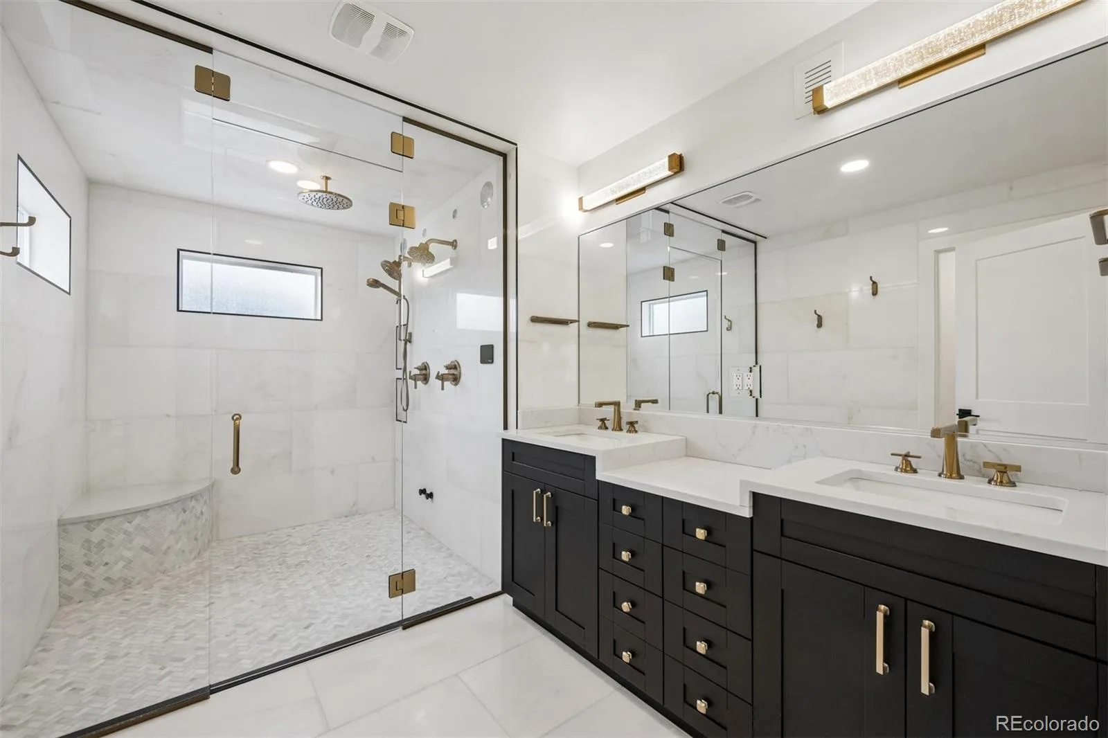 2227 N Clarkson Street Denver CO 80205 | MLS #REC3241751 08062026174942 1600 21