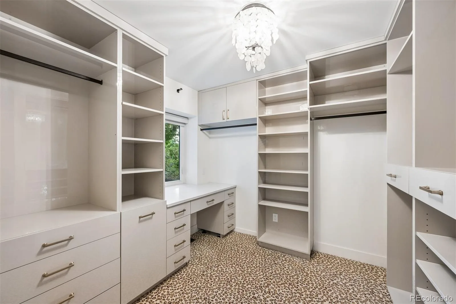 2227 N Clarkson Street Denver CO 80205 | MLS #REC3241751 08062026174942 1600 25
