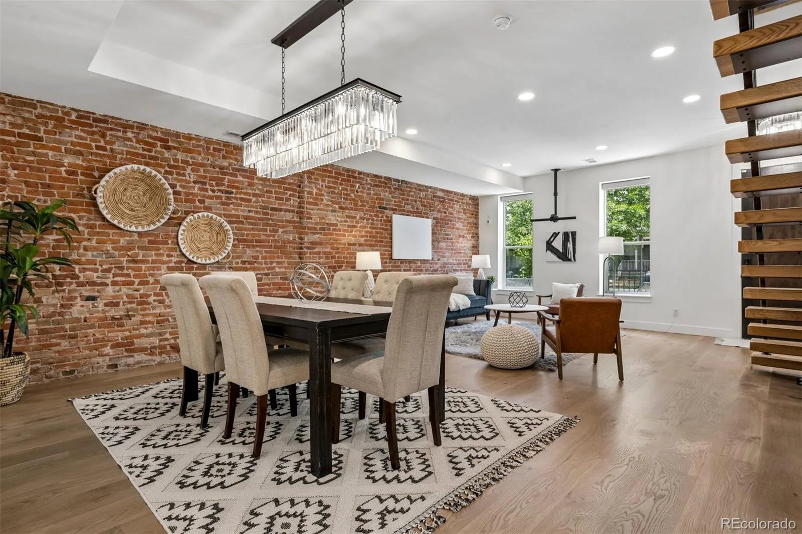 2227 N Clarkson Street Denver CO 80205 | MLS #REC3241751 08062026174942 1600 9