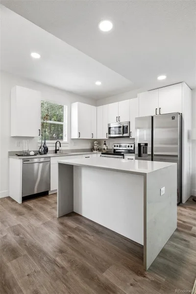 2227 N Clarkson Street Denver CO 80205 | MLS #REC3241751 08062026174942 800 41