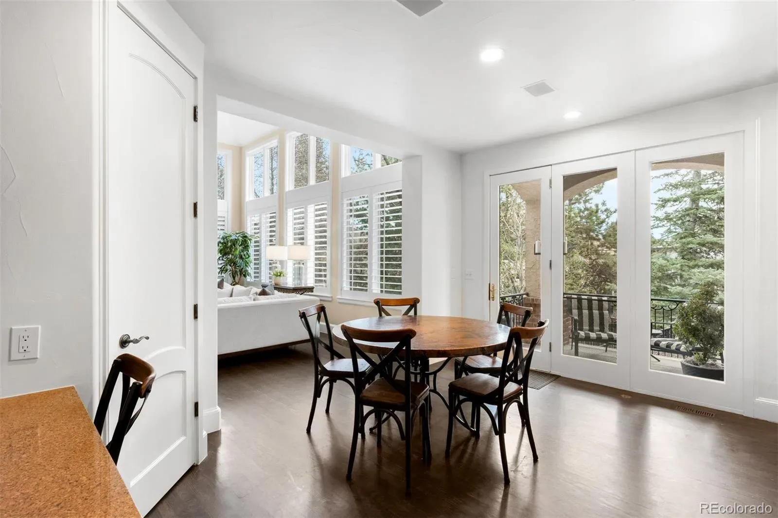 03202026201618 1600 11