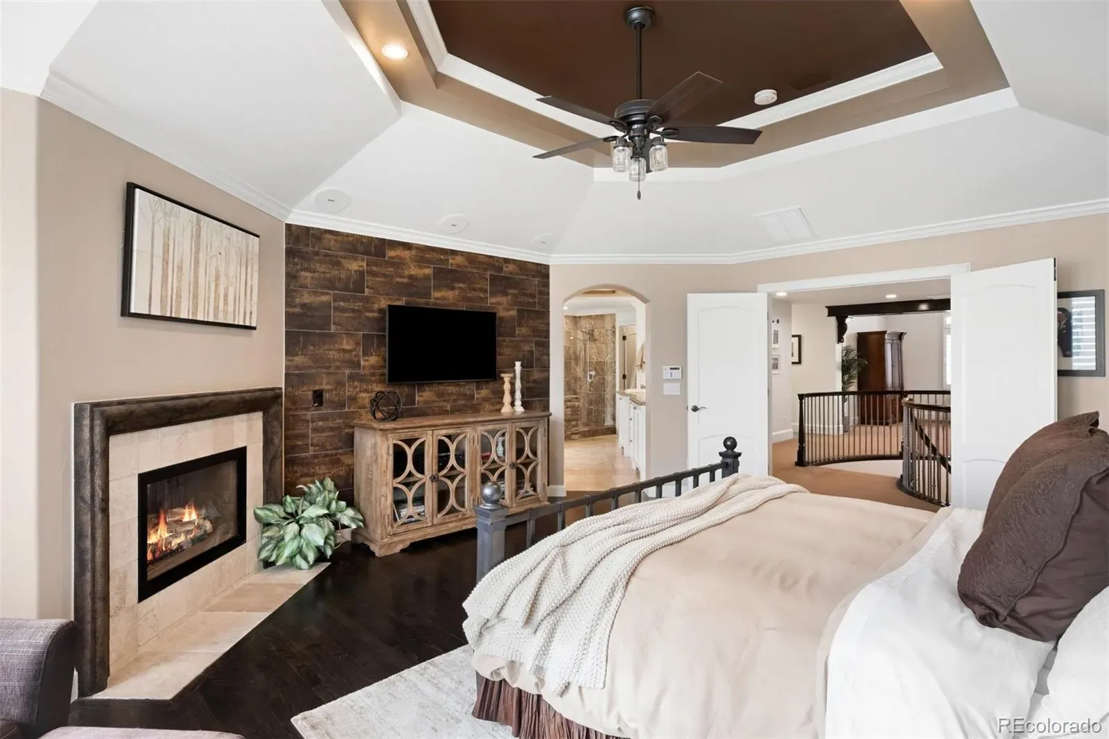 03202026201618 1600 22