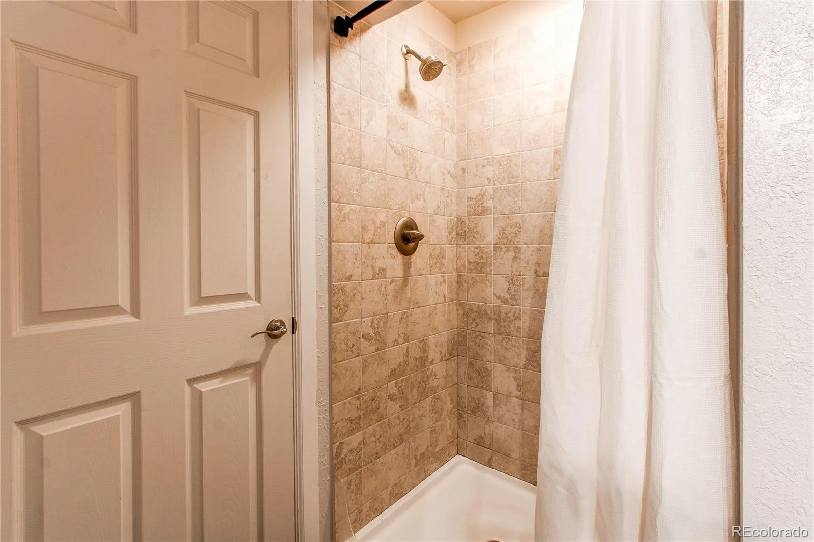 13900 Lake Song Lane #B6 Broomfield CO 80023 | MLS #REC3247935 06192026234506 1600 27