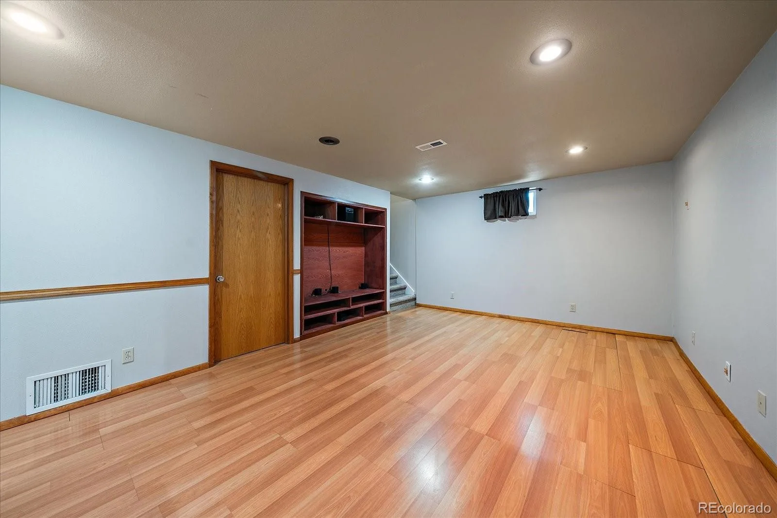 8282 Navajo Street Denver CO 80221 | MLS #REC3248313 08262026004503 1600 20