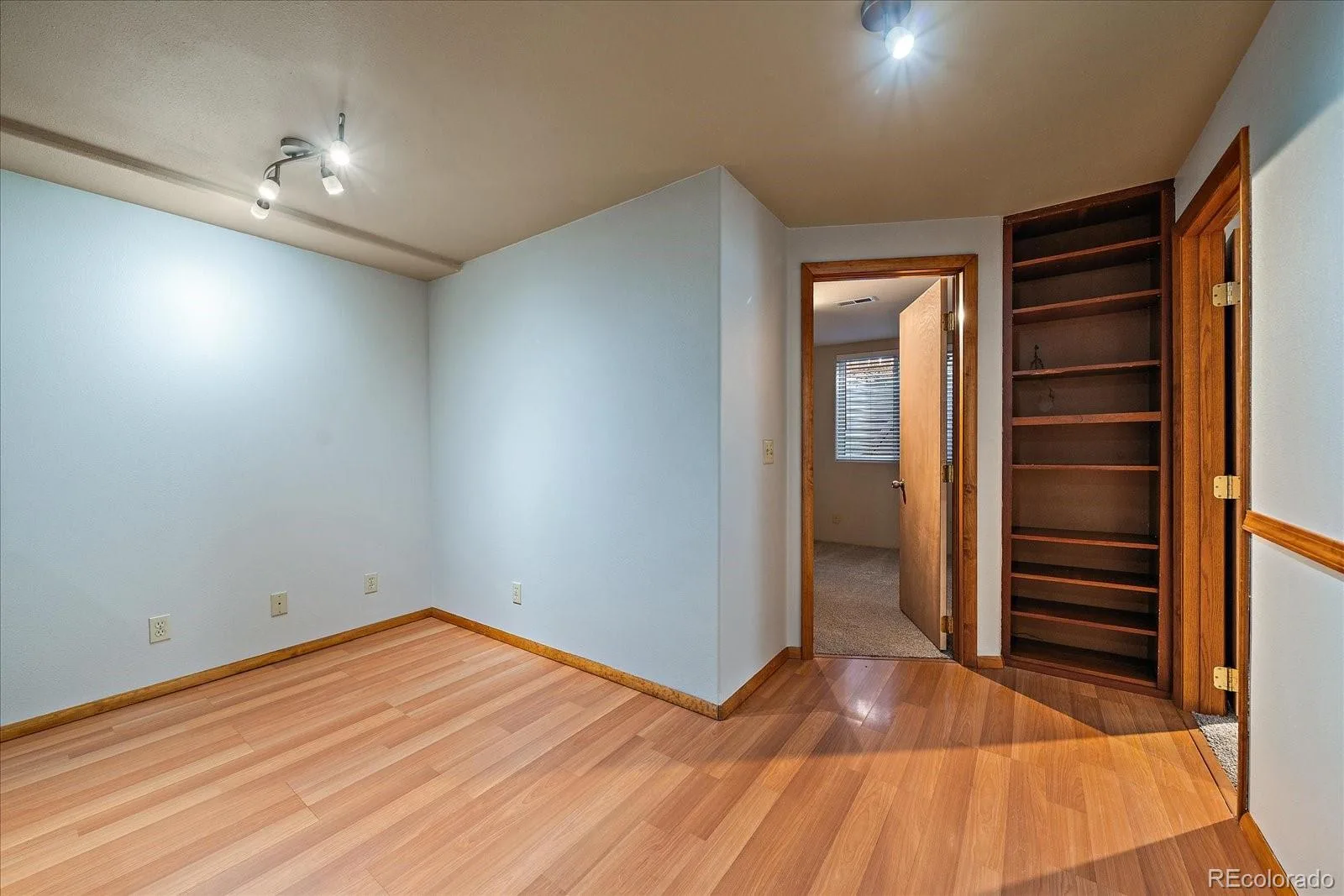 8282 Navajo Street Denver CO 80221 | MLS #REC3248313 08262026004503 1600 21